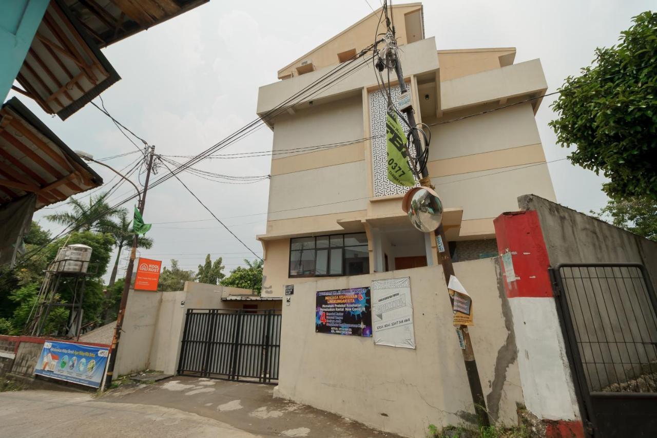 Koolkost Syariah Near Kampus Utama Universitas Budi Luhur Mencil エクステリア 写真